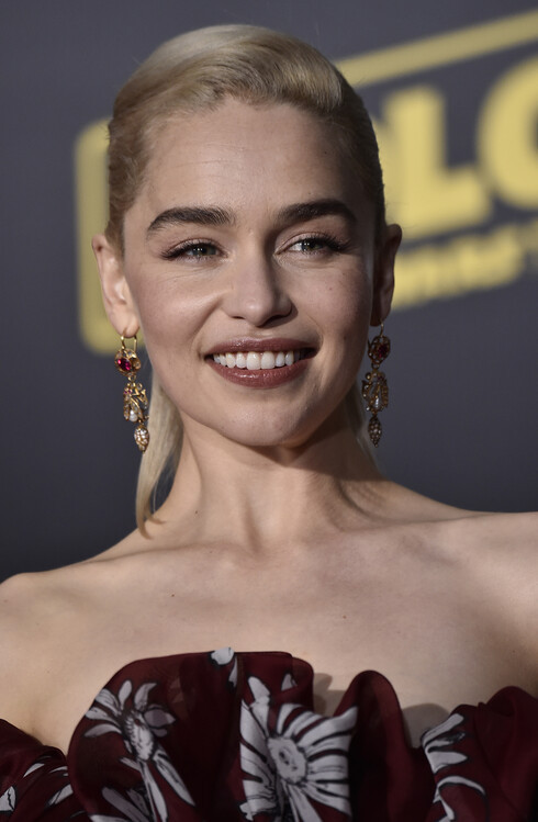 Frazer Harrison Fotografie Emilia Clarke at the Premiere Of Lucasfilm's Solo: A Star Wars Story, Frazer Harrison, 26.7 × 40 cm