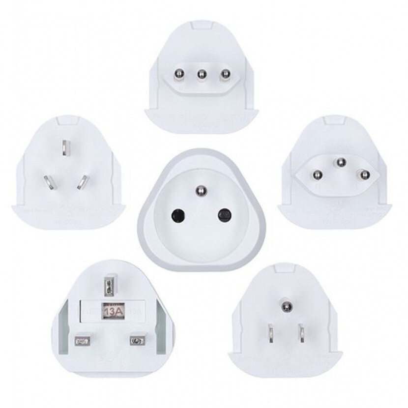 Cestovní adaptér (redukce) univerzální uzemněný - bílý