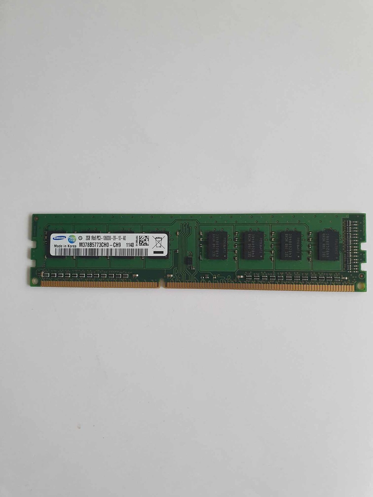 paměť Ram 2GB DDR3 Samsung Fujitsu Esprimo E500 PC3-10600U S26361-F3378-L2