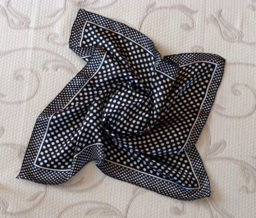 šátek Likos 50x50 (100% polyester)